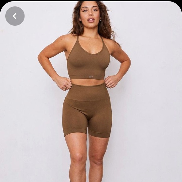 Set Active Rare Penny Biker Shorts 